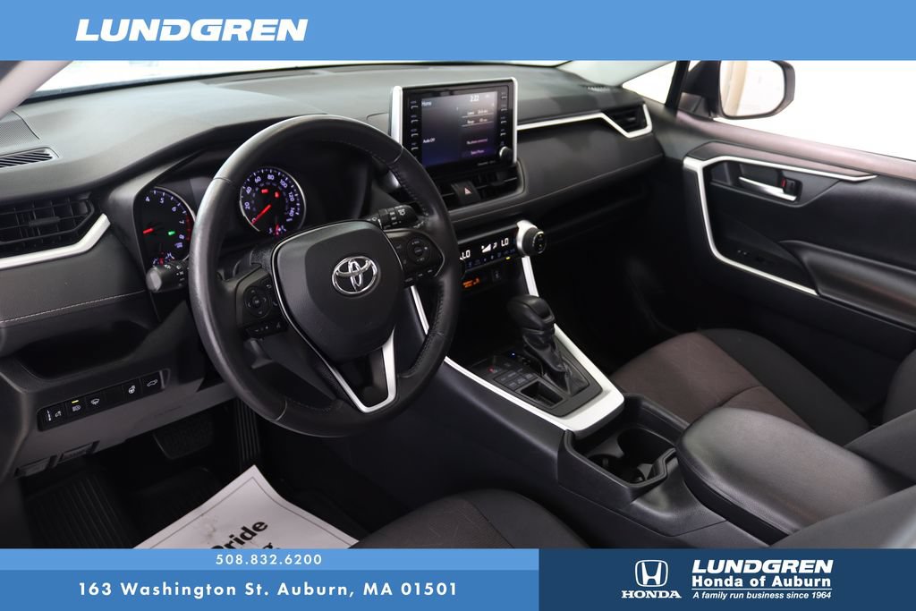 Used 2019 Toyota RAV4 XLE w/ Convenience Package AWD/4WD image 8