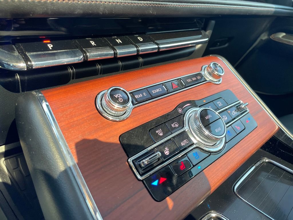 Used 2023 Lincoln Aviator Reserve w/ Equipment Group 201A image 22