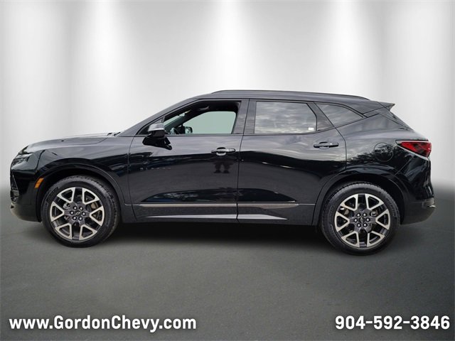 Used 2025 Chevrolet Blazer RS image 2