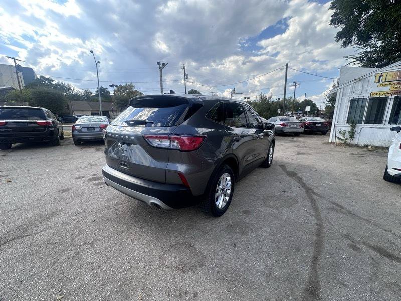 Used 2022 Ford Escape SE w/ Convenience Package FWD image 8