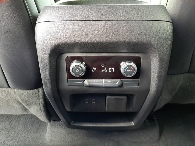 Used 2024 GMC Acadia Elevation image 16