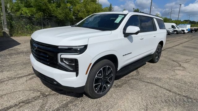 New 2026 Chevrolet Suburban RST w/ Comfort Package AWD/4WD image 6