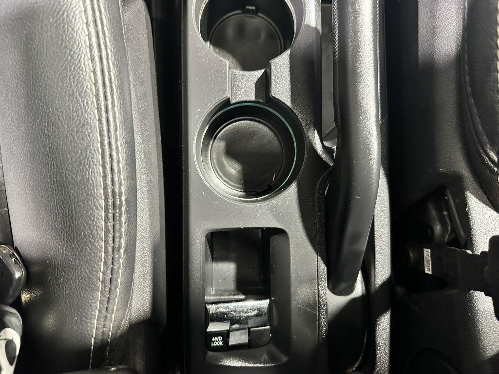 Used 2016 Jeep Patriot High Altitude AWD/4WD image 19