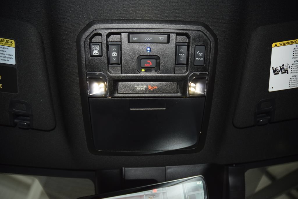 Used 2022 Toyota Tundra Capstone AWD/4WD image 49