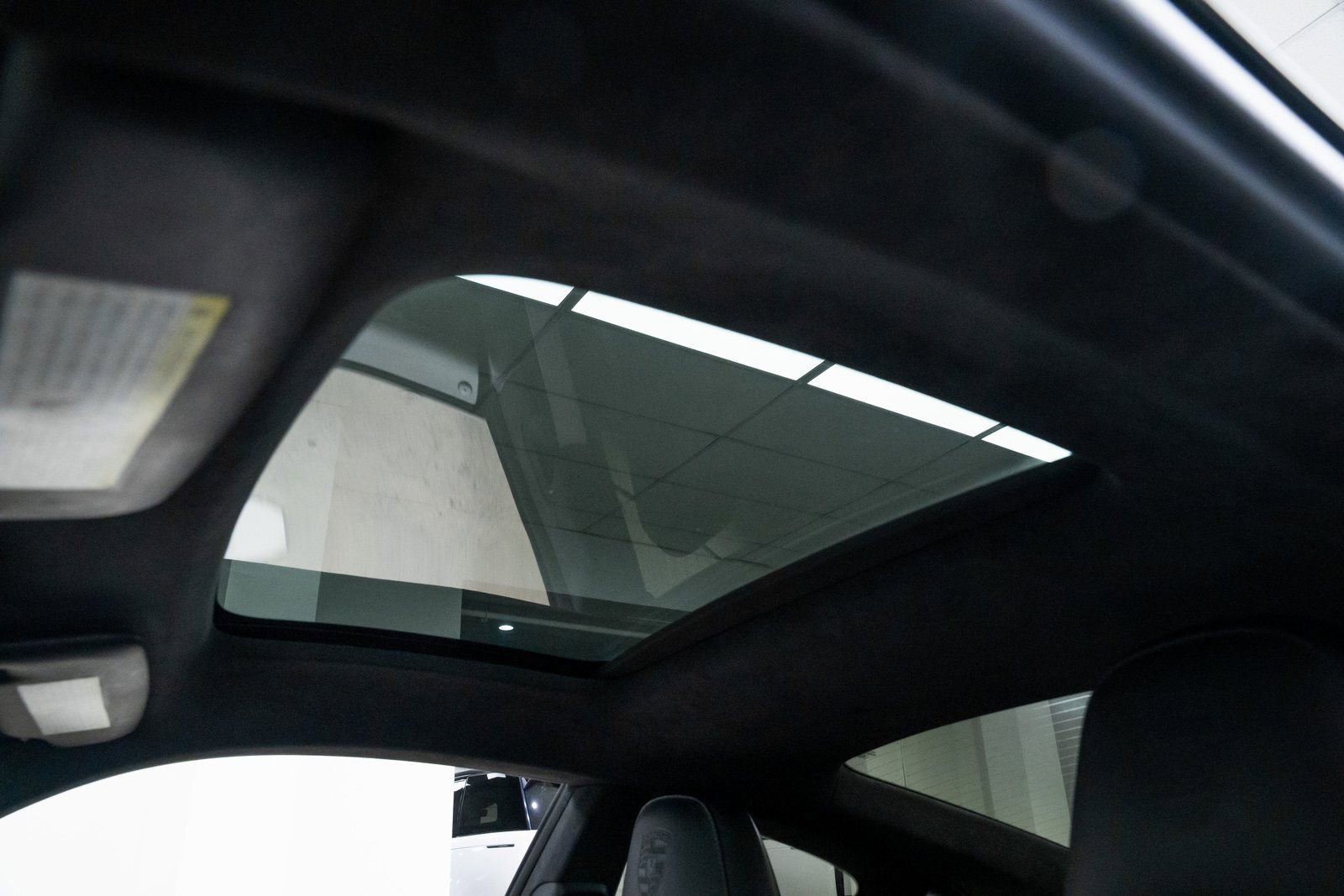 Used 2017 Porsche 911 Turbo S image 16