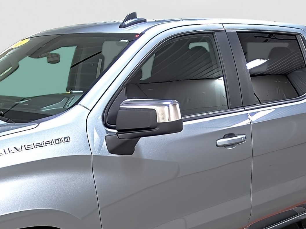 Used 2024 Chevrolet Silverado 1500 LT AWD/4WD image 8