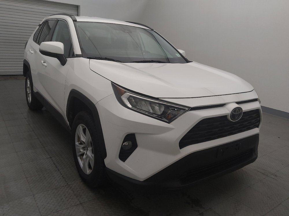 Used 2020 Toyota RAV4 XLE image 13