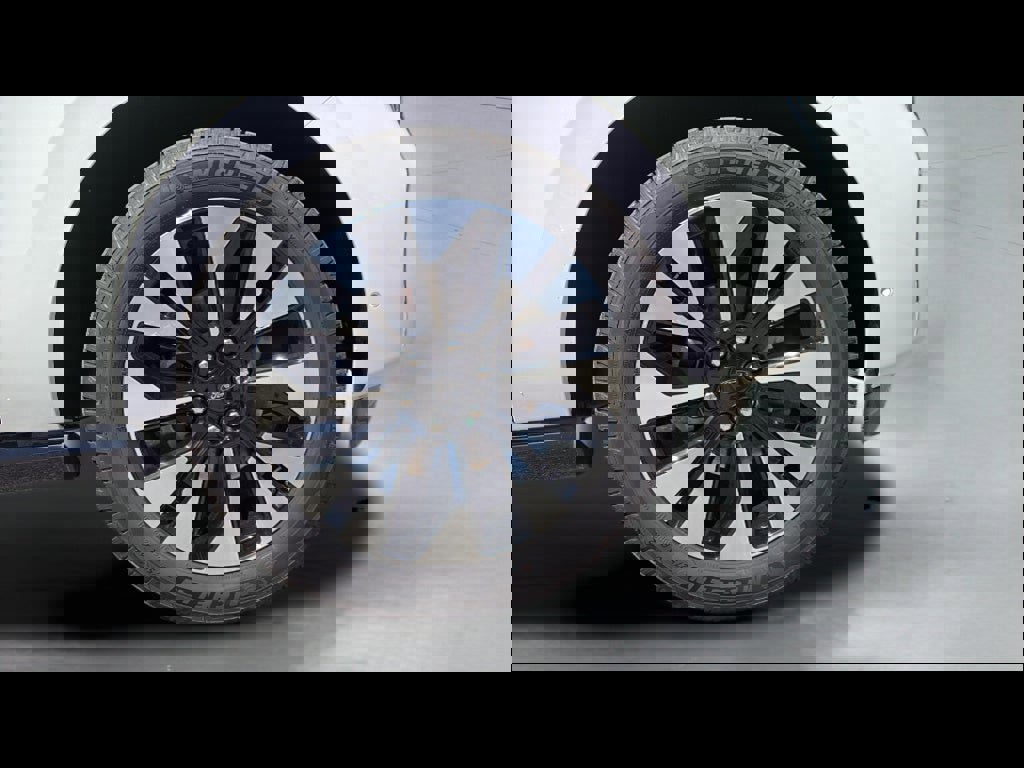 Used 2025 Ford Expedition Max Platinum w/ Driver's Package AWD/4WD image 27