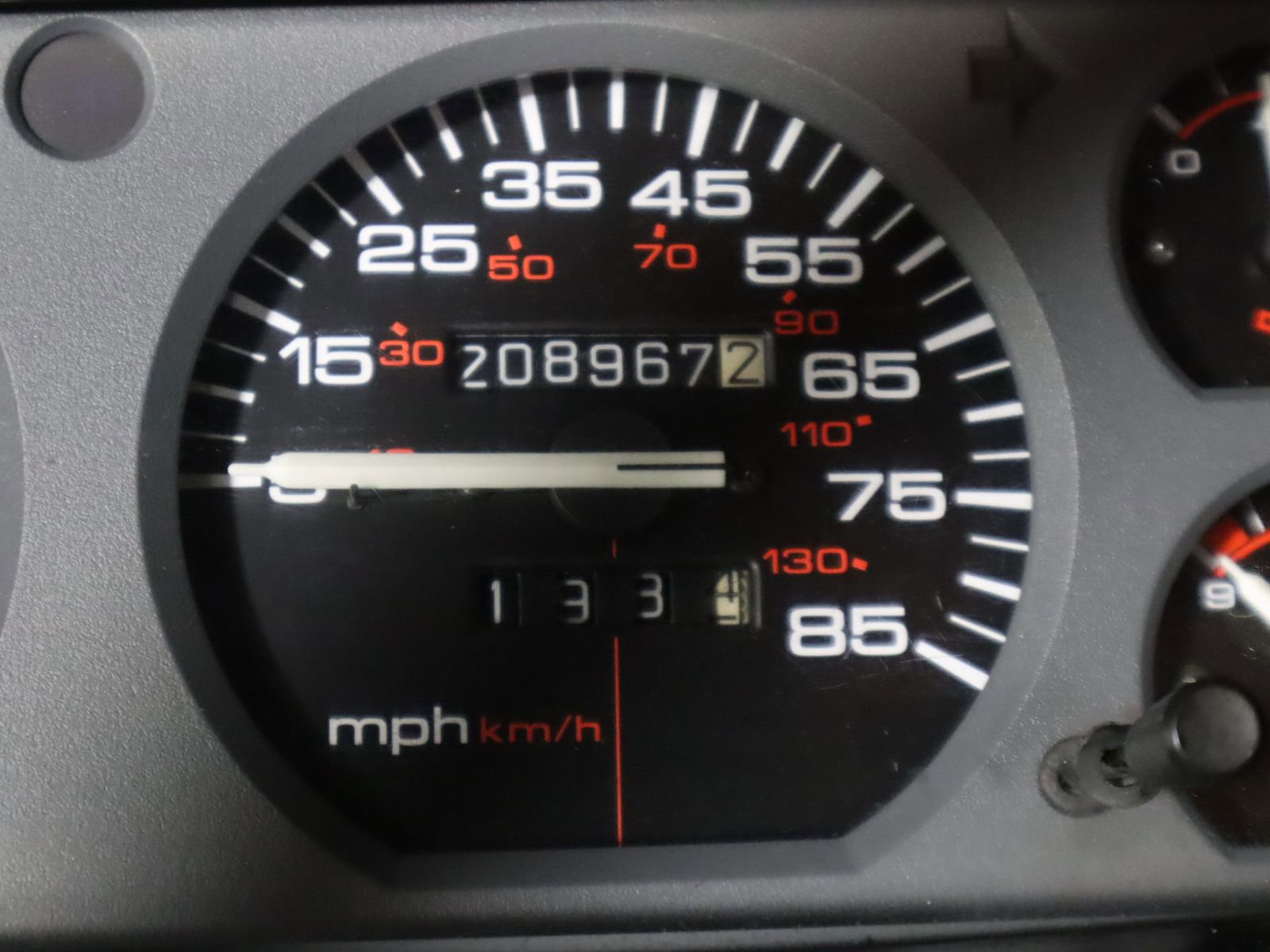 Used 1993 Jeep Cherokee 4WD 2-Door image 32