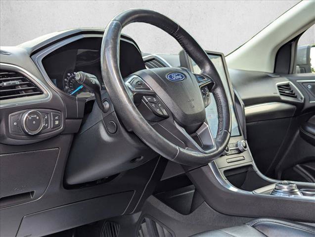 Used 2022 Ford Edge Titanium w/ Equipment Group 301A AWD/4WD image 10