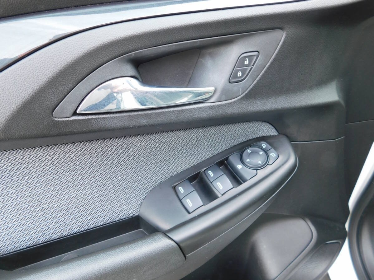 Used 2023 Chevrolet TrailBlazer LT w/ Convenience Package FWD image 19