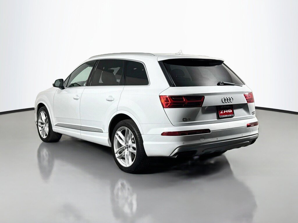 Used 2018 Audi Q7 3.0T Prestige w/ Prestige Package AWD/4WD image 3