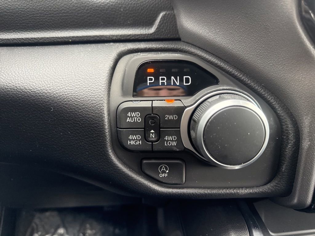 New 2026 RAM 1500 4x4 Crew Cab image 23
