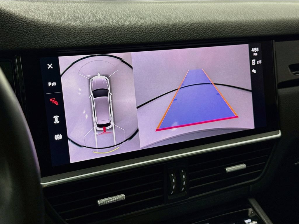 Certified 2023 Porsche Cayenne AWD/4WD image 19