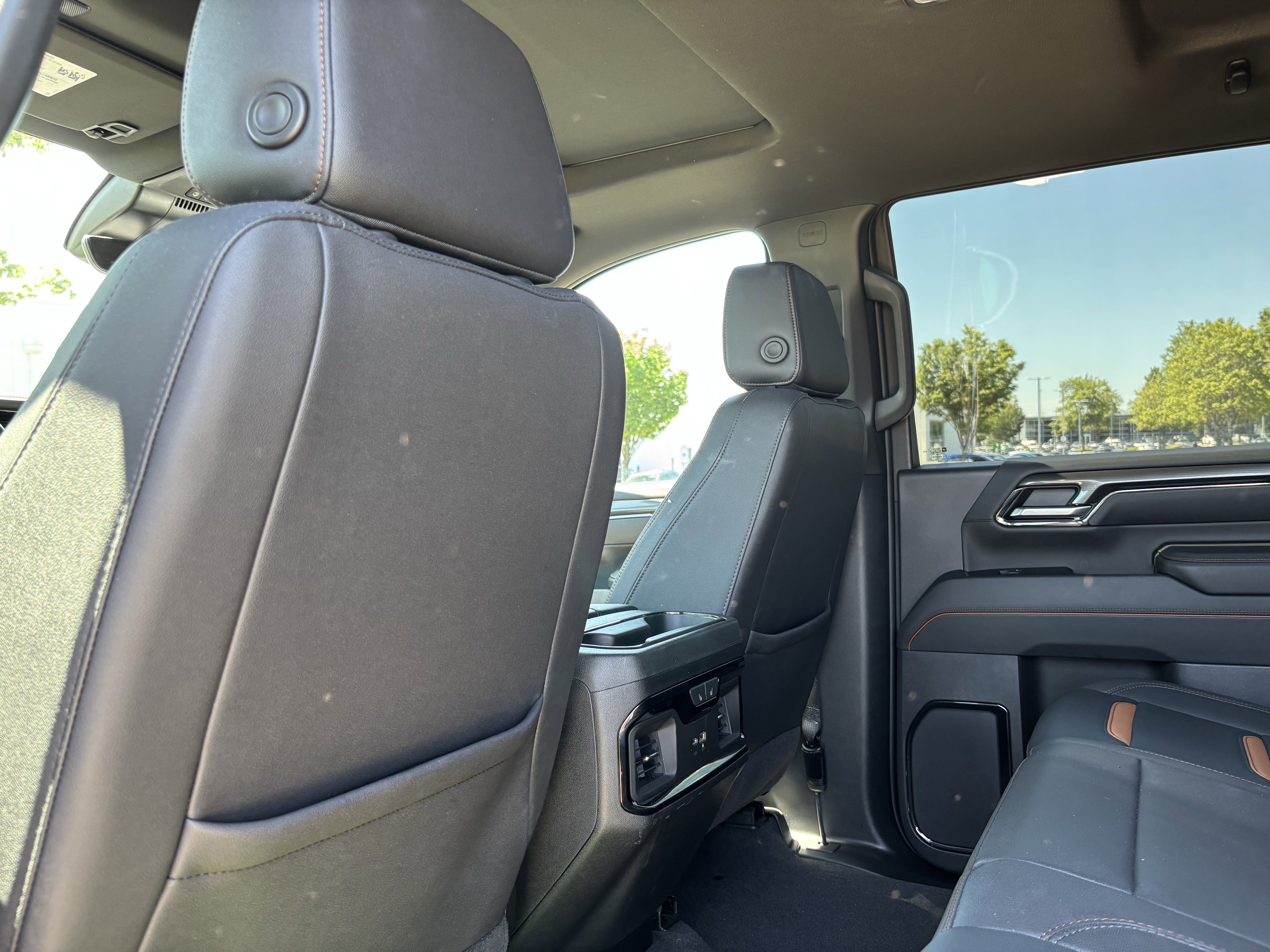 Used 2024 GMC Sierra 3500 AT4 w/ AT4 Premium Plus Package AWD/4WD image 33
