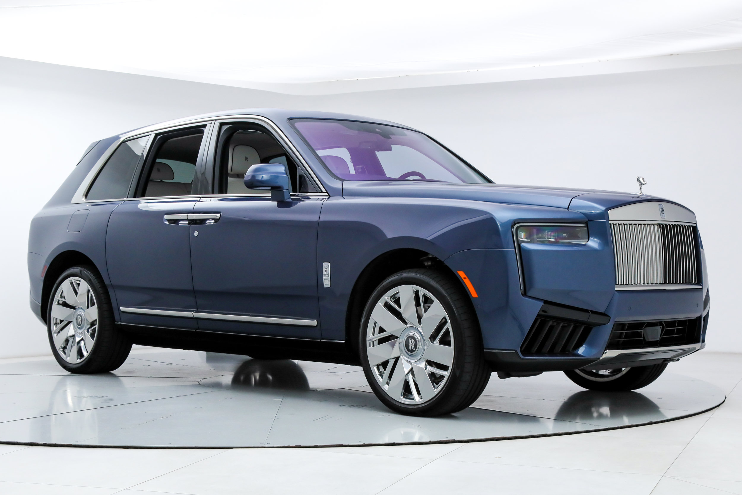 Used 2026 Rolls-Royce Cullinan AWD/4WD image 7
