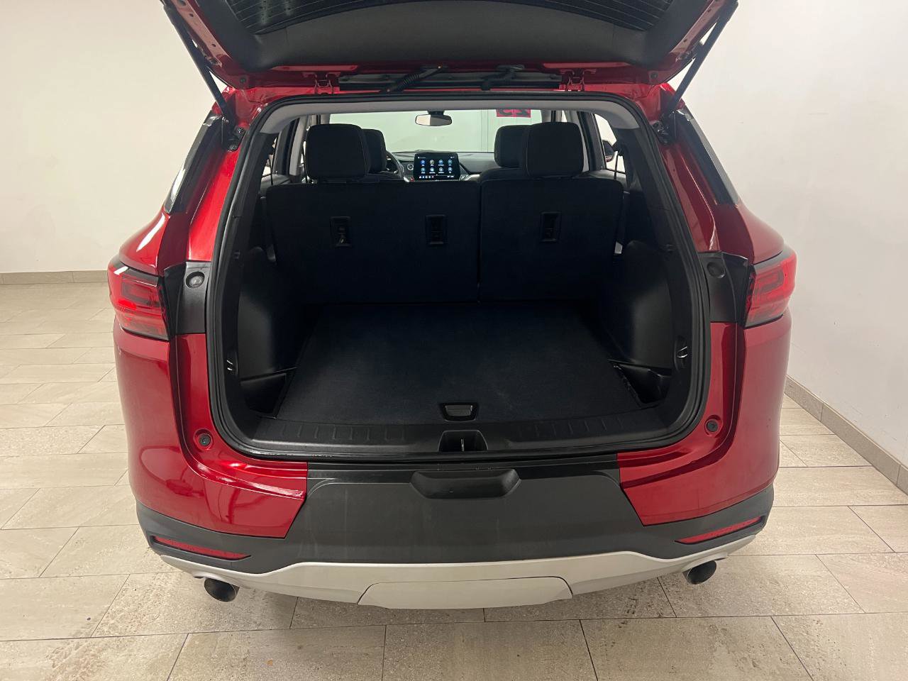 Used 2025 Chevrolet Blazer LT image 18