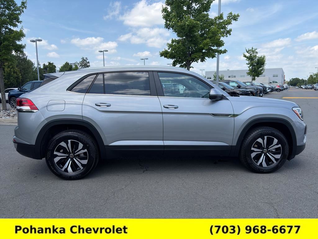 Used 2026 Volkswagen Atlas Cross Sport SE AWD/4WD image 8