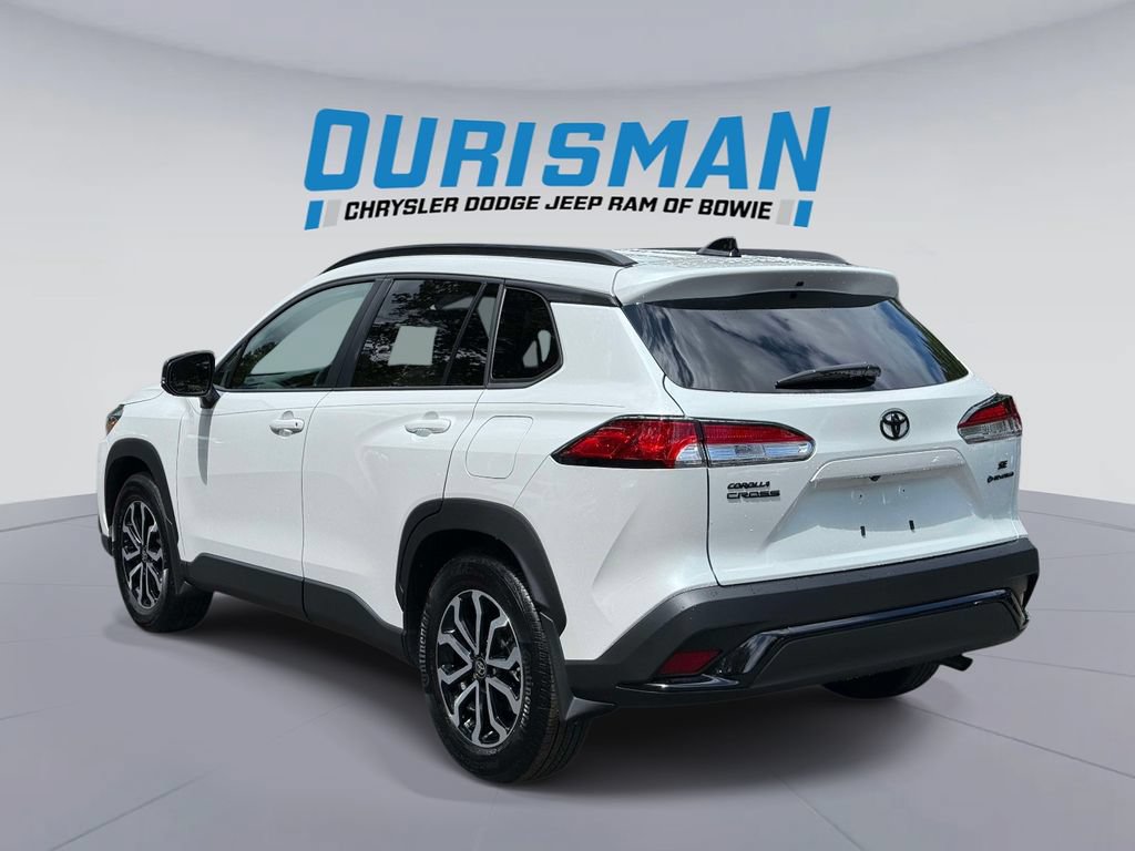 Used 2025 Toyota Corolla Cross AWD Hybrid image 4