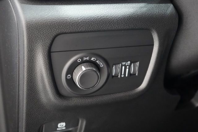 Used 2023 Jeep Grand Cherokee L Altitude image 22
