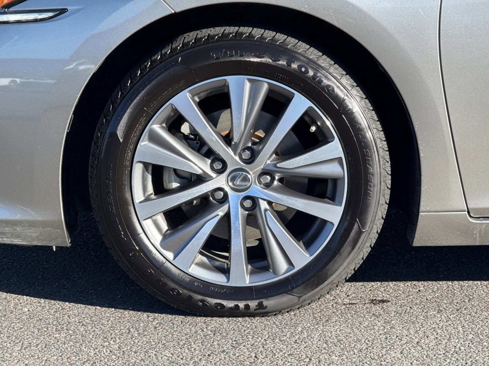 Used 2019 Lexus ES 350 w/ Accessory Package FWD image 29