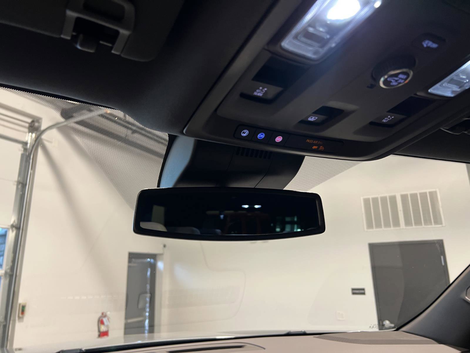 Used 2023 Chevrolet Tahoe Z71 image 23