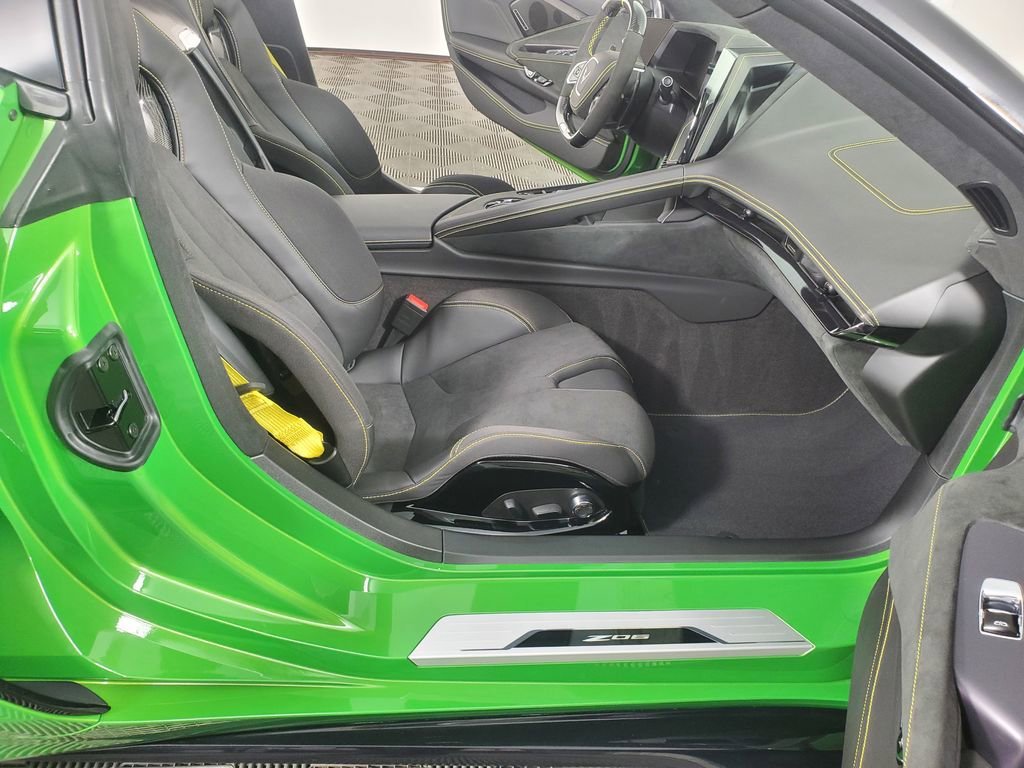 New 2026 Chevrolet Corvette Z06 w/ Stealth Interior Trim Package RWD image 14