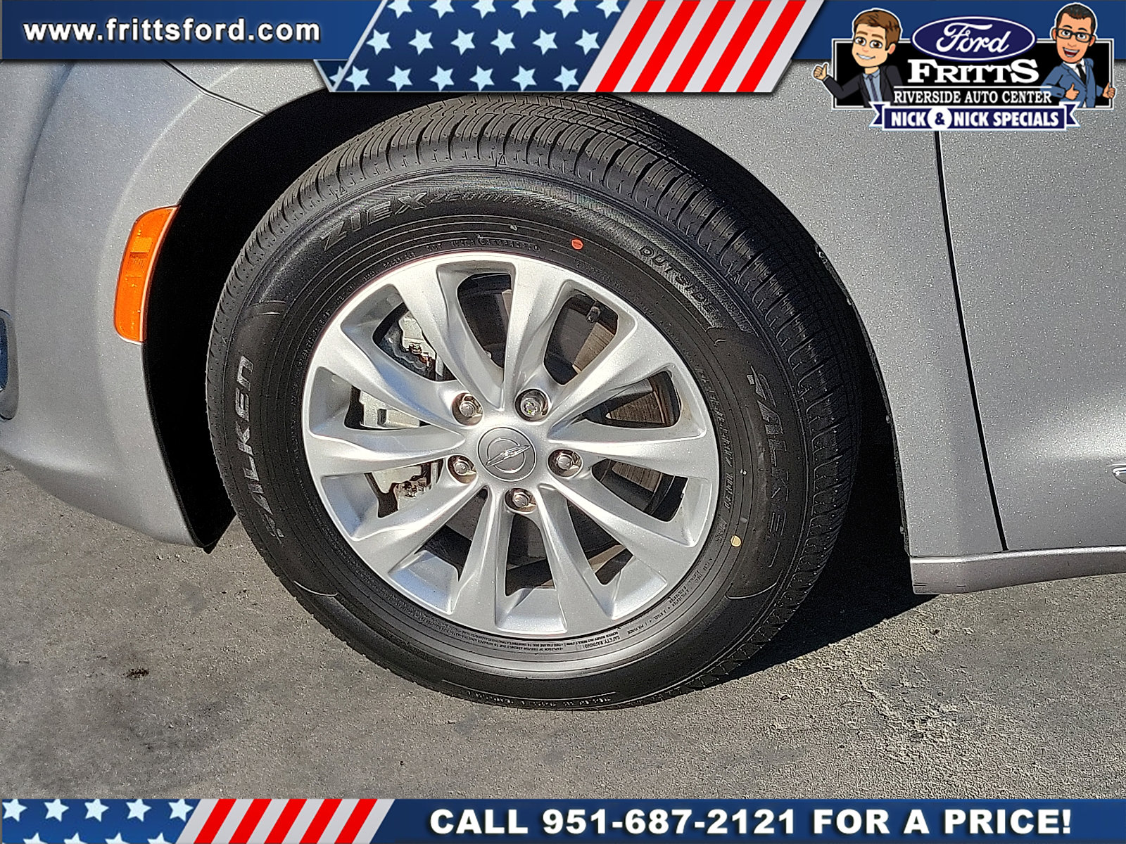 Used 2017 Chrysler Pacifica Touring-L image 19