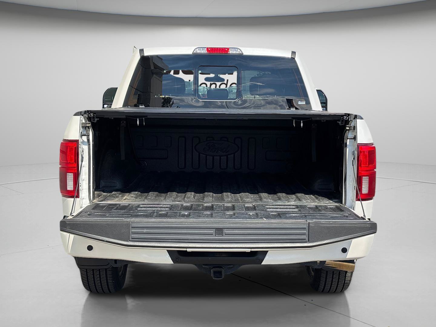 Used 2018 Ford F150 Platinum w/ Equipment Group 701A Luxury AWD/4WD image 7