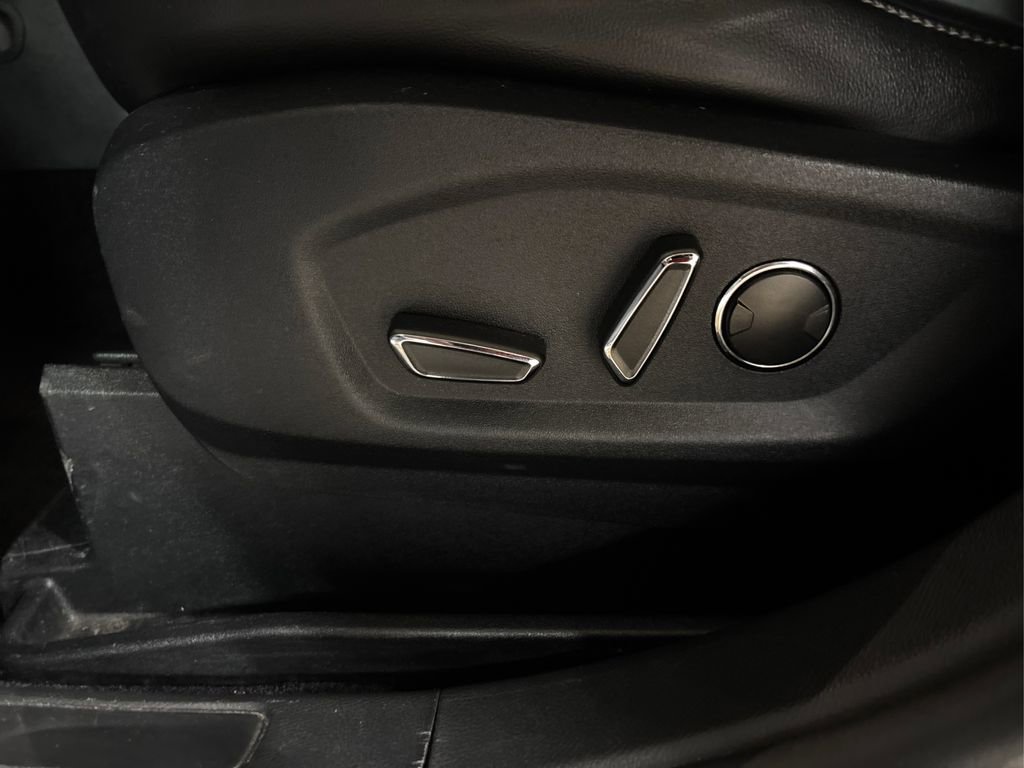 Used 2016 Ford Edge SEL w/ Equipment Group 201A image 37