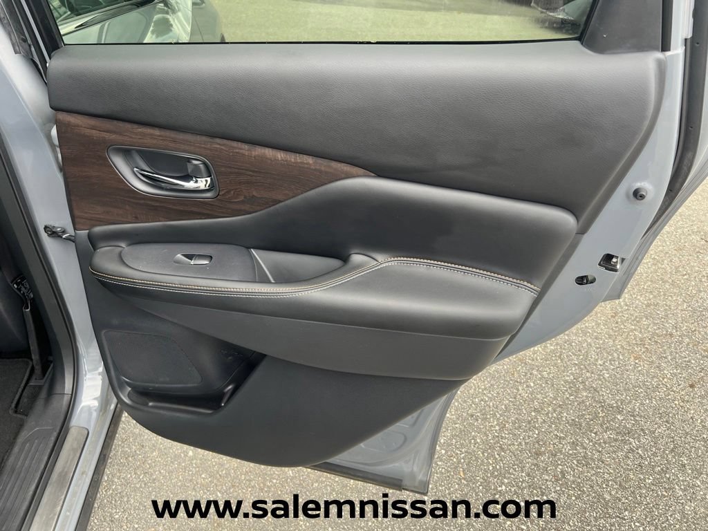 Used 2024 Nissan Murano Platinum w/ Cargo Package AWD/4WD image 24