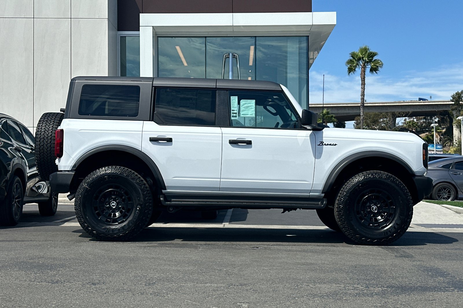 New 2026 Ford Bronco Big Bend AWD/4WD image 2