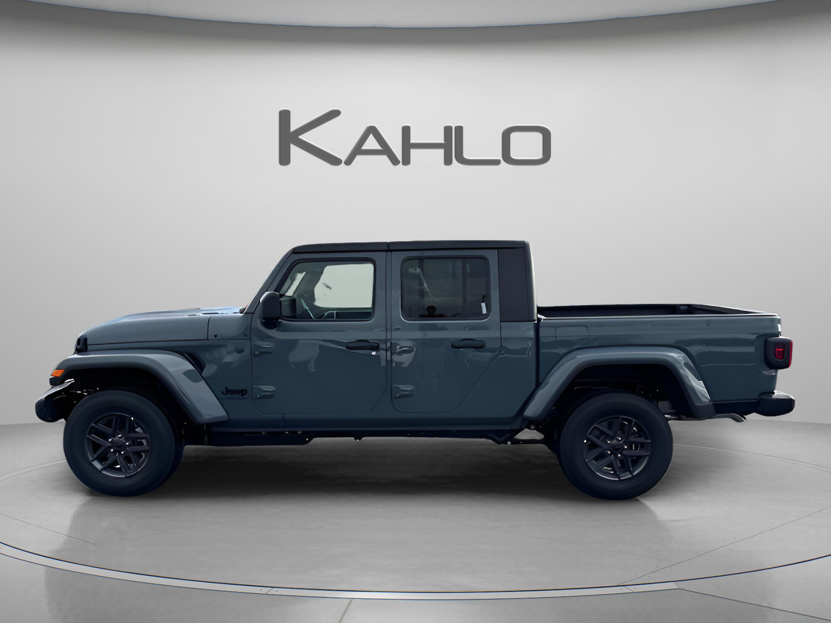 New 2026 Jeep Gladiator Sport image 2
