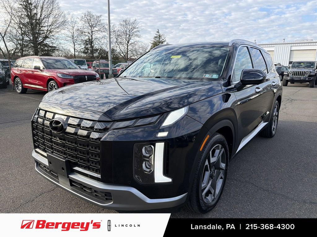 Used 2024 Hyundai Palisade Limited image 1