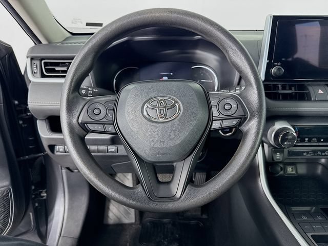 Used 2024 Toyota RAV4 XLE w/ Convenience Package FWD image 12