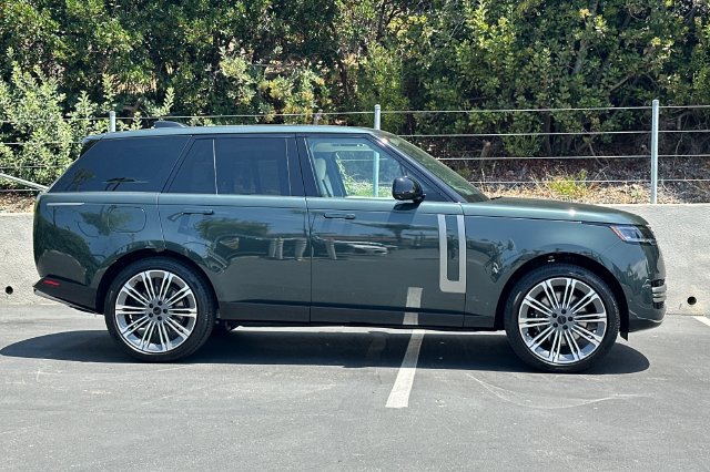 New 2026 Land Rover Range Rover SE AWD/4WD image 6