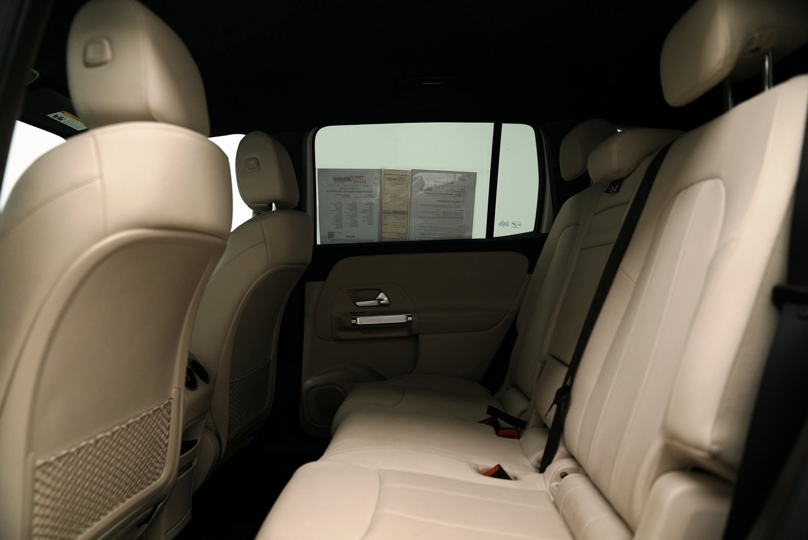 Used 2025 Mercedes-Benz GLB 250 4MATIC image 27