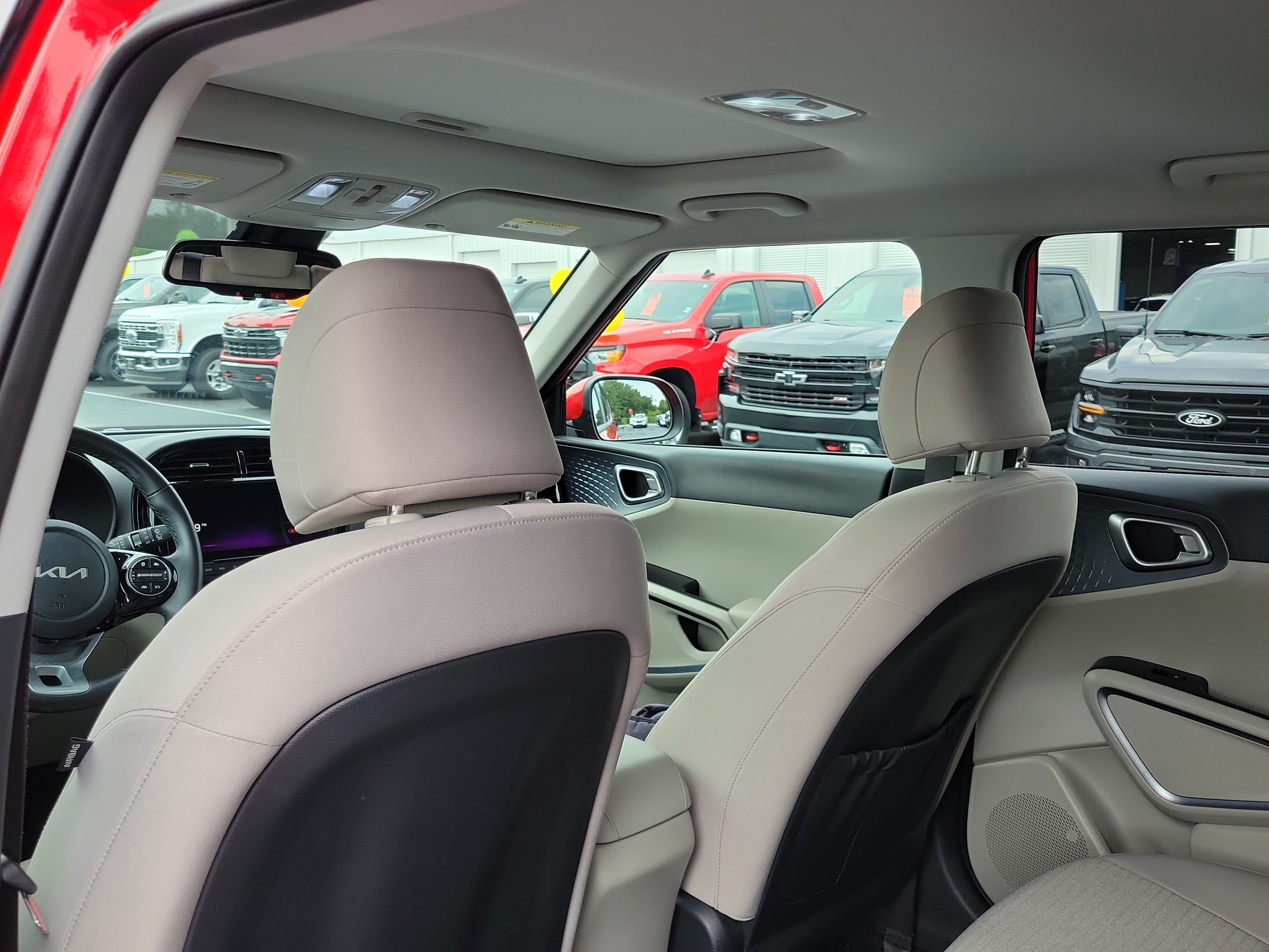 Used 2023 Kia Soul EX FWD image 14