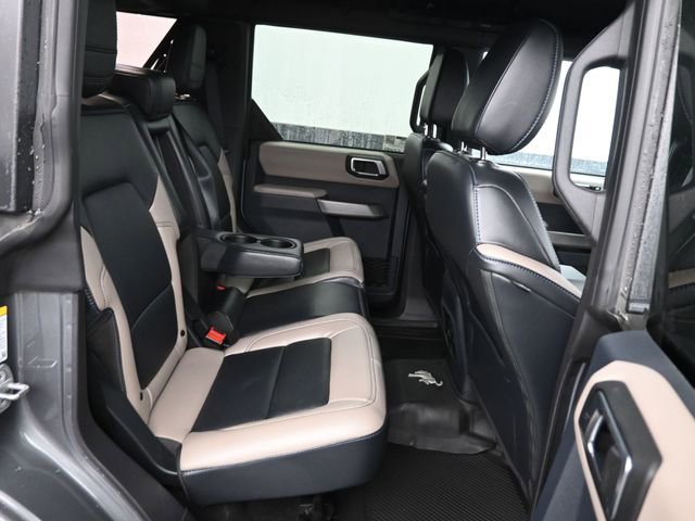 Used 2023 Ford Bronco Wildtrak image 6