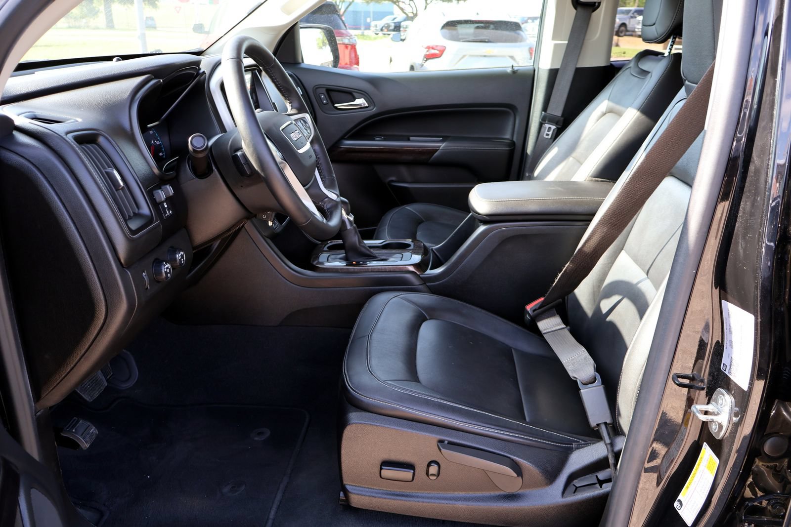 Used 2022 GMC Canyon Elevation w/ Elevation Premium Package AWD/4WD image 19