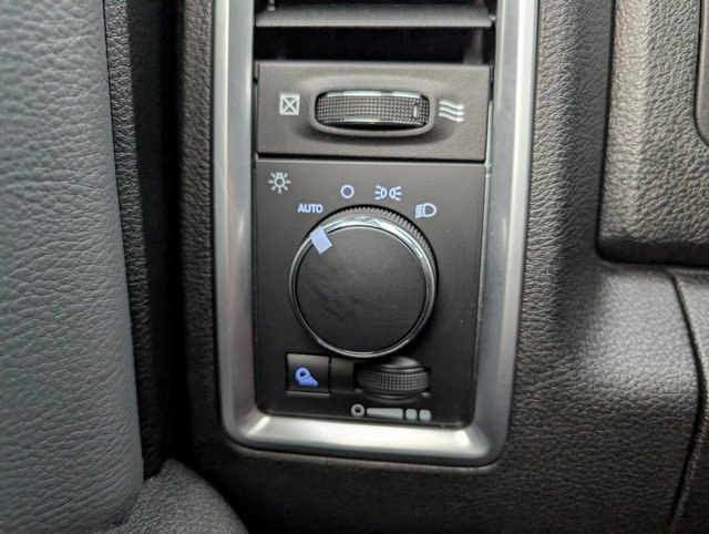 Used 2024 RAM 1500 Classic SLT image 22