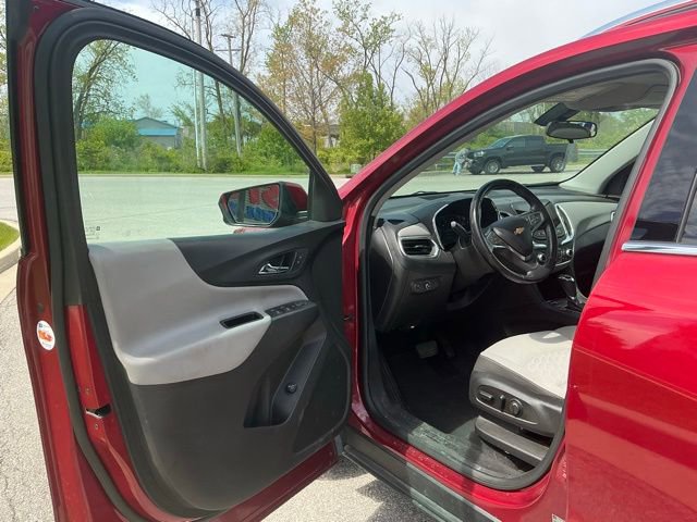Used 2018 Chevrolet Equinox LT FWD image 15