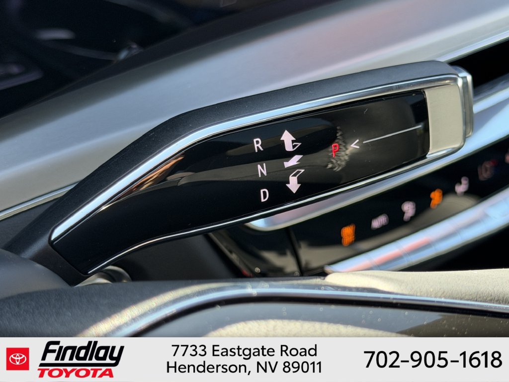 Used 2024 Cadillac Lyriq Sport AWD/4WD image 30