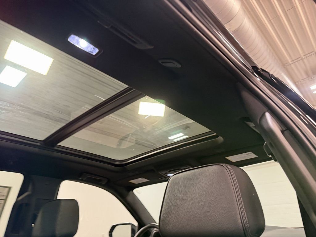 Used 2024 GMC Yukon Denali image 17