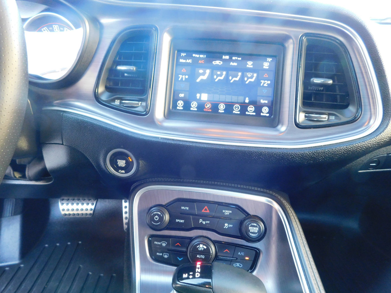 Used 2018 Dodge Challenger R/T image 13