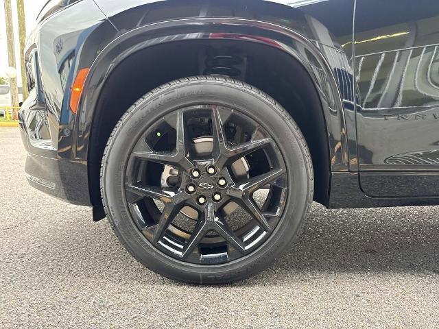New 2026 Chevrolet Traverse RS w/ LPO, Floor Liner Package FWD image 4