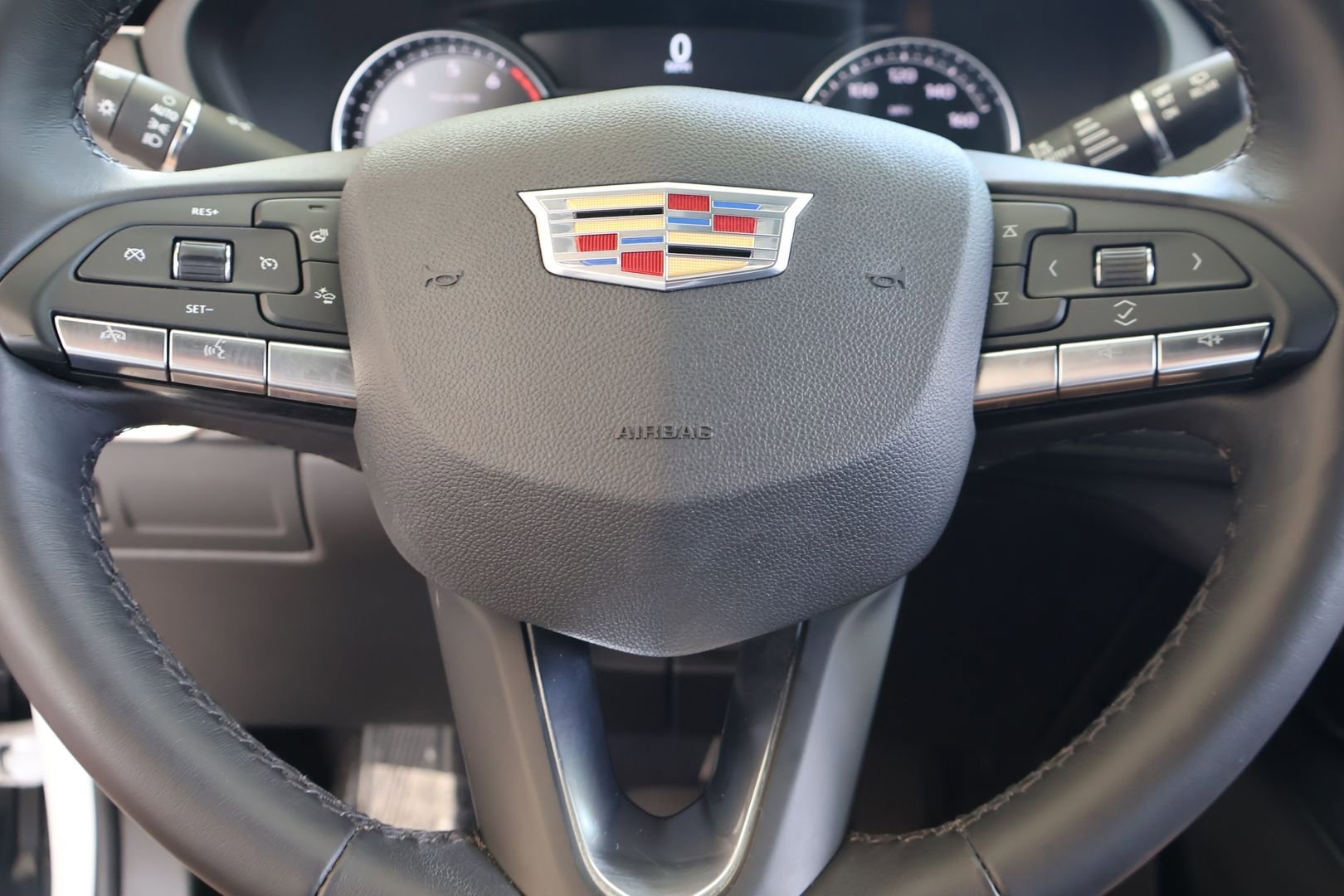 Used 2023 Cadillac XT4 Premium Luxury image 21