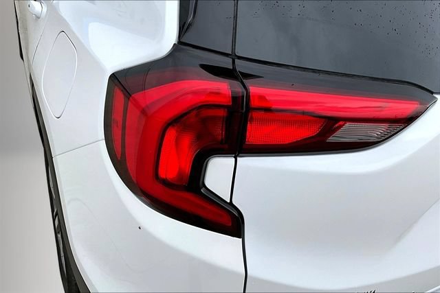 Used 2021 GMC Terrain SLT w/ LPO, Floor Liner Package AWD/4WD image 23