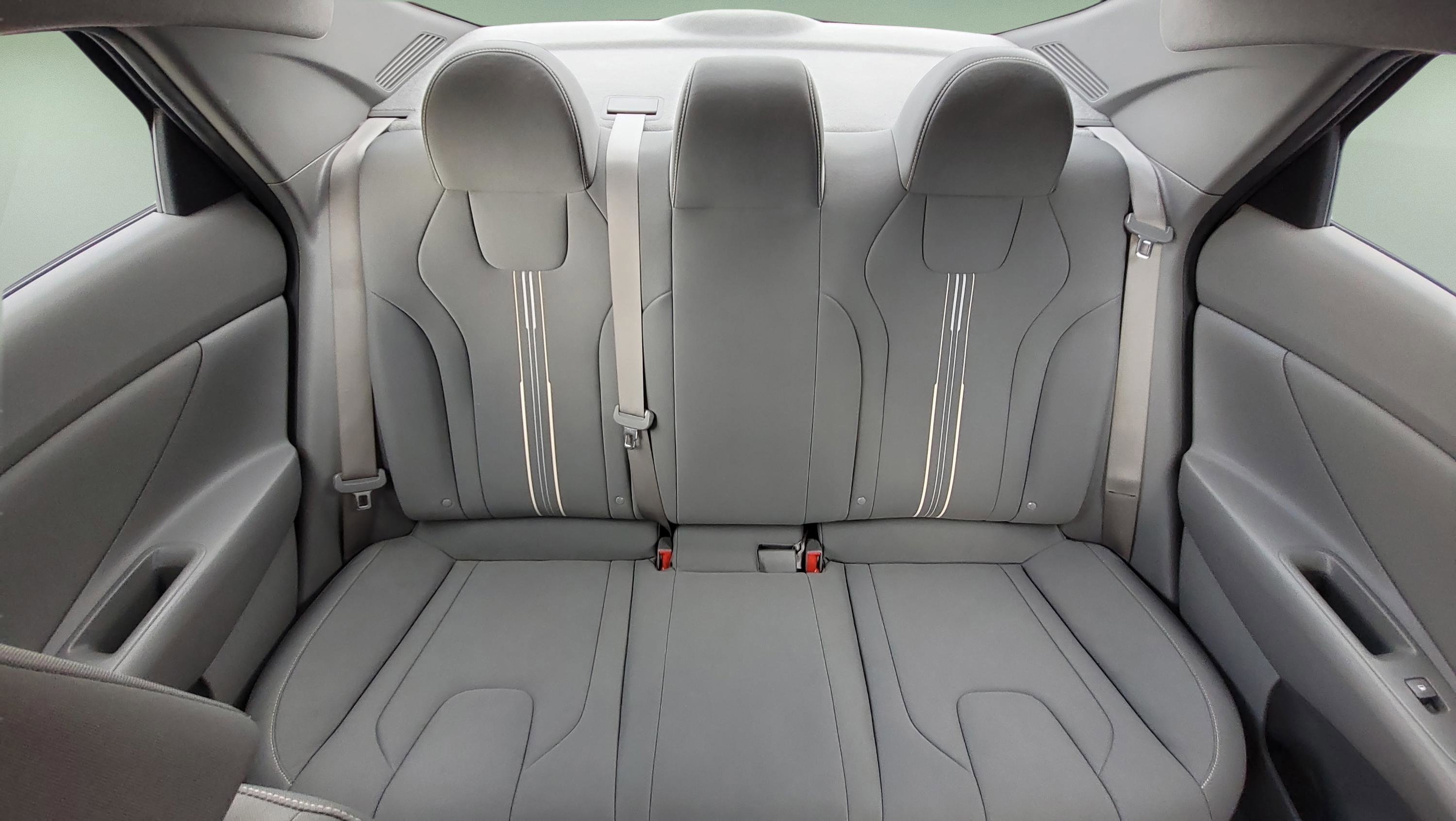 Used 2023 Hyundai Elantra SEL w/ Convenience Package FWD image 17