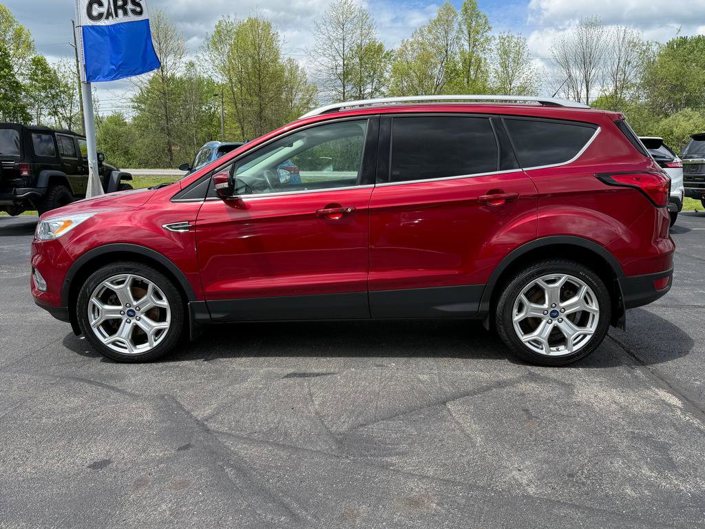 Used 2019 Ford Escape Titanium FWD image 11